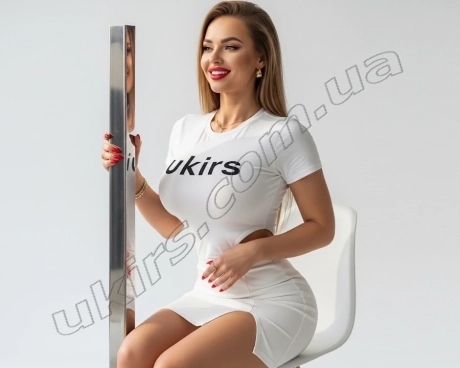 Труба нержавіюча 30х30х1,5 мм 600 GRIT AISI 304