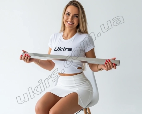 Труба нержавіюча 20х10х1,5 мм 600 GRIT AISI 201