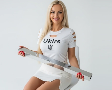 Труба нержавіюча 40х30х1,5 мм 600 GRIT (дзеркальна) AISI 201