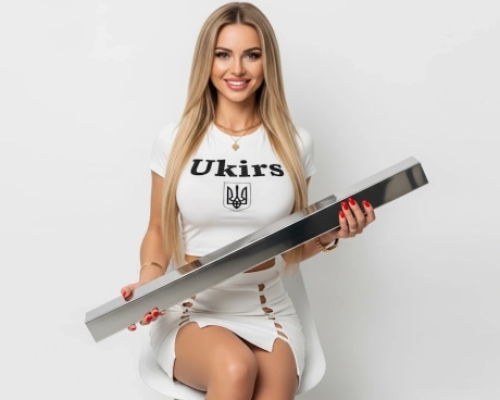 Труба нержавіюча 50х50х2 мм 600 GRIT AISI 201