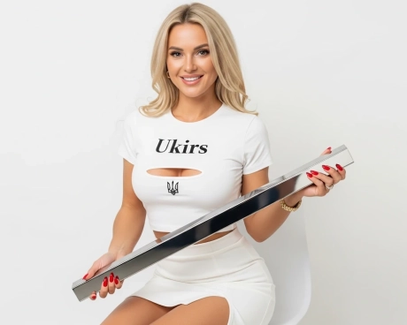 Труба нержавіюча 30х30х1,5 мм 600 GRIT AISI 304