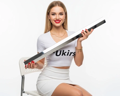Труба нержавіюча профільна квадратна 30х30х1 мм дзеркальна AISI 201