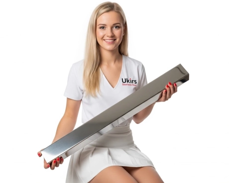 Труба нержавіюча 60х30х2 мм 600 GRIT AISI 201