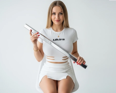 Труба нержавіюча 20х20х1,2 мм 600 GRIT AISI 201